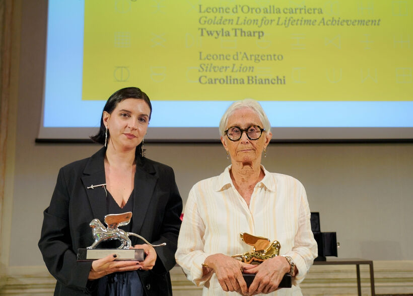 Carolina Bianchi, Twyla Tharp. Photo: Andrea Avezzù. Courtesy of La Biennale di Venezia.